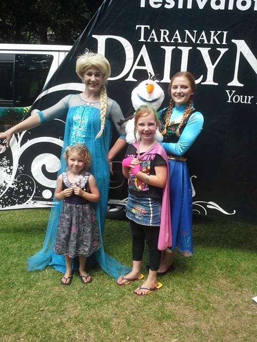 Frozen Elsa Ana at Superheroes Princesses event in New 