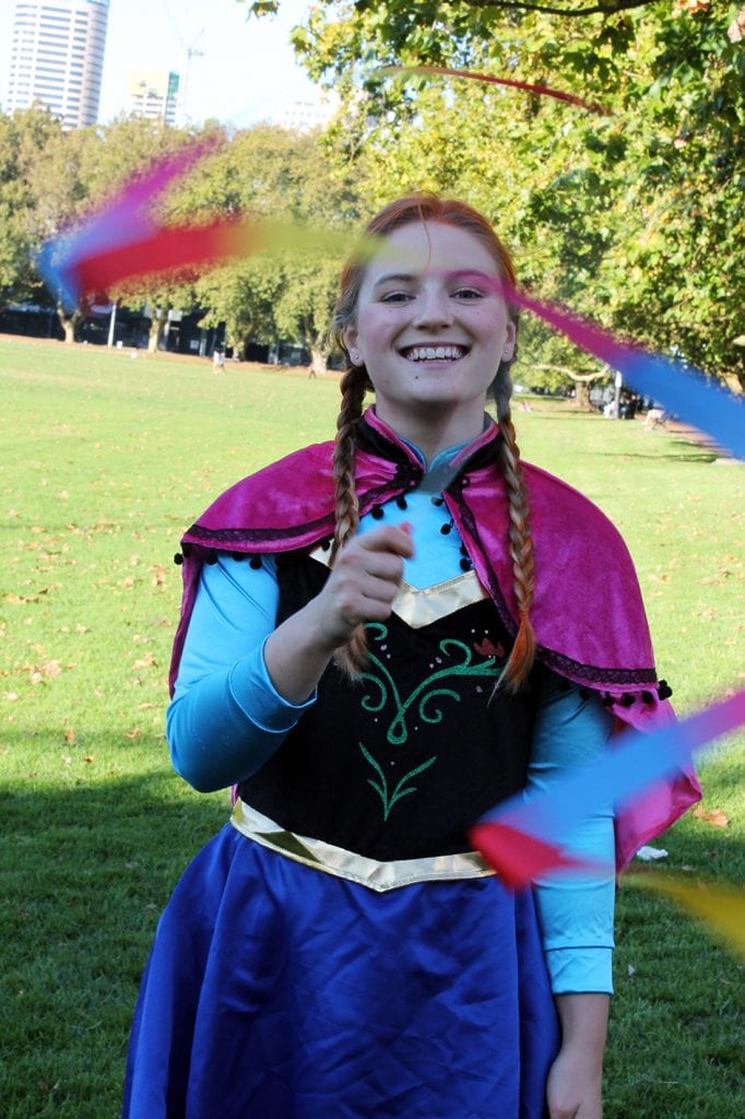 Frozen Anna with ribbons